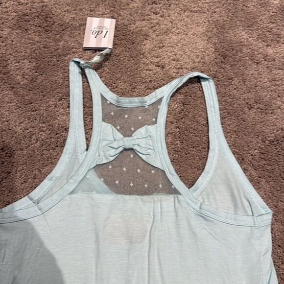 Victoria Secret “I Do” collection tank something blue!
Rhinestone taken size m - Picture 4 of 5